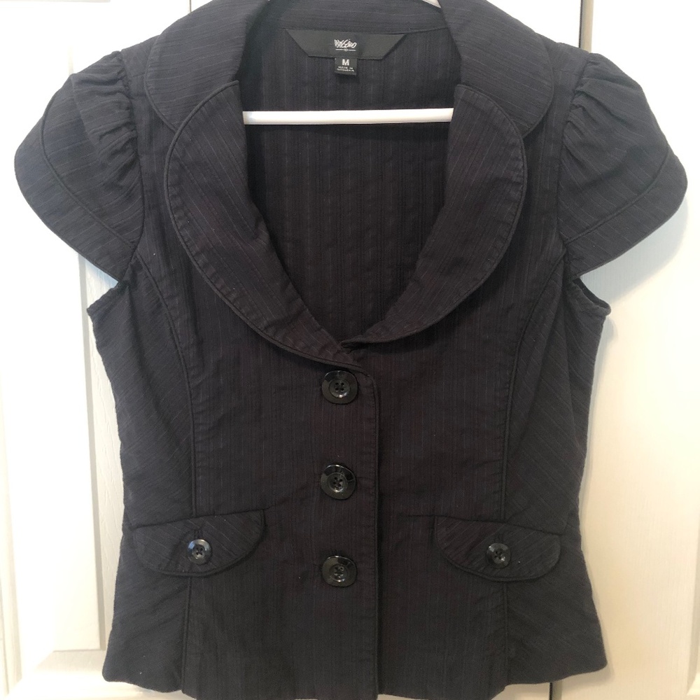 Mossimo Black Short-Sleeved Black Pinstriped Blazer (Size Medium) Good Condition